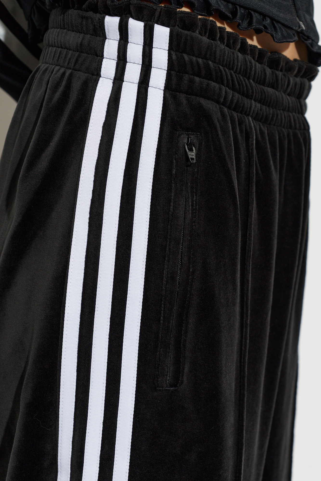 ADIDAS Originals Velour sweatpants | Women's | Vitkac
